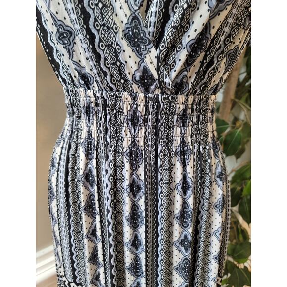 Cristinalove Dress Women Small Black White Printed V Neck Casual - Picture 4 of 11